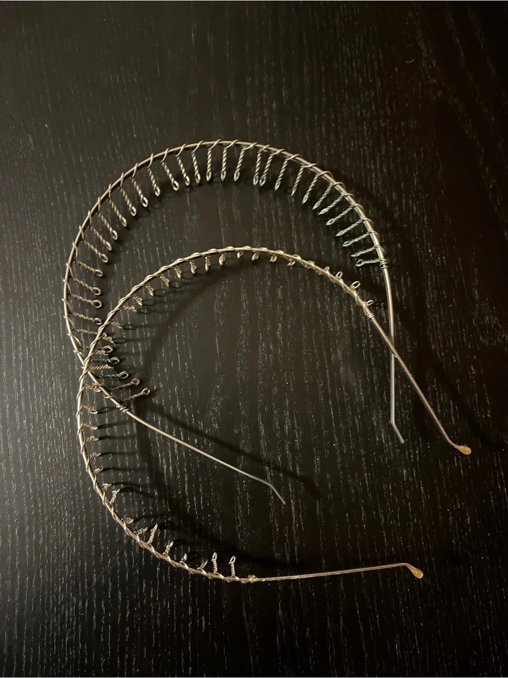 Vintage Metal Wire Double Comb Headband Silver Tone Hair Accessory